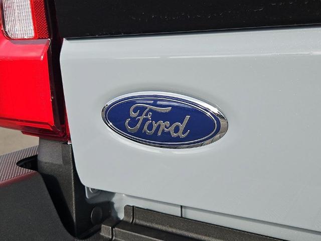 New 2026 Glacier Gray Metallic Tri-Coat Ford F-250® Platinum® image 28