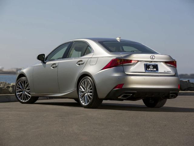 2018 Lexus IS