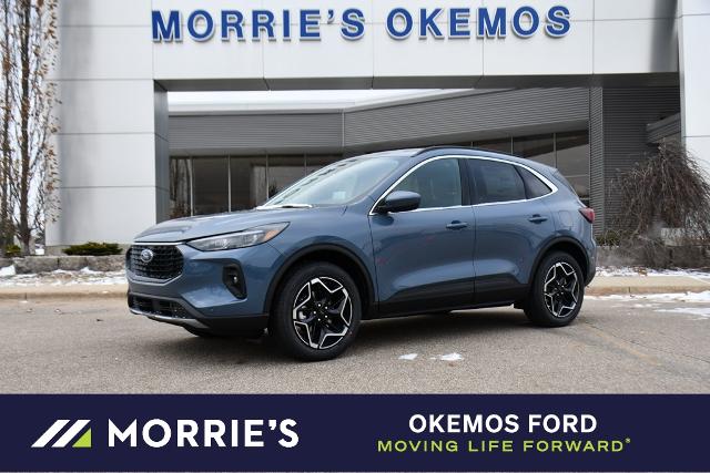 2026 Ford Escape Platinum's photo