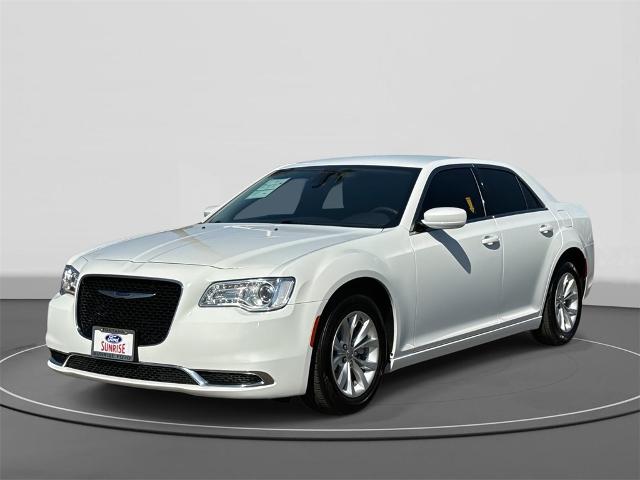 2023 Chrysler 300