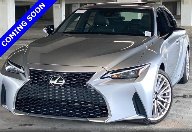 2023 Lexus IS