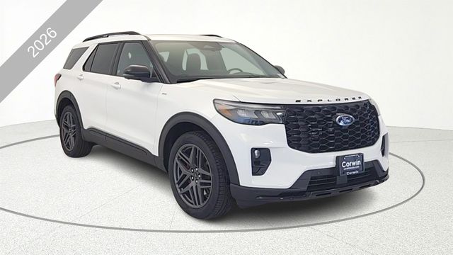 New 2026 Star White Metallic Tri-Coat Ford ST-Line image 27