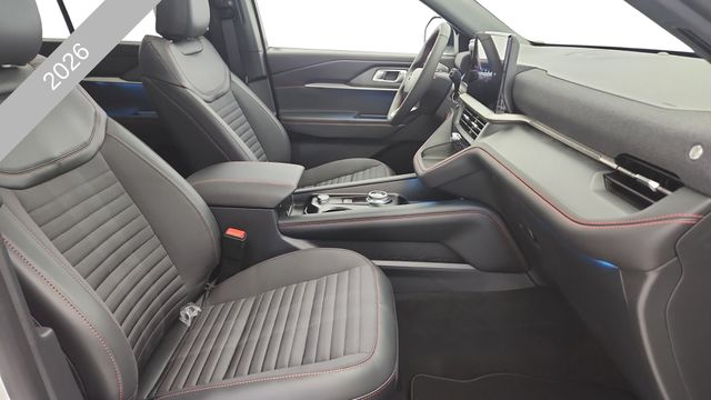 New 2026 Star White Metallic Tri-Coat Ford ST-Line image 52