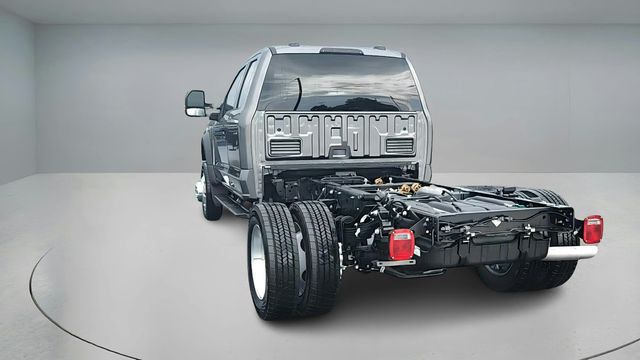 2026 Ford F-550 Super Duty Chassis Cab XLT - Photo 25