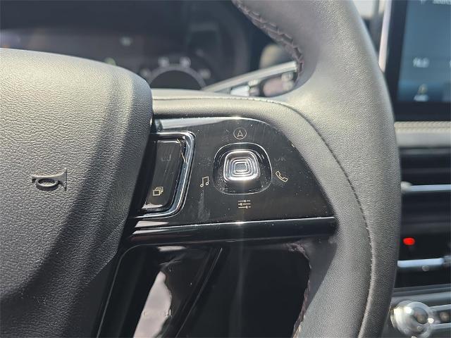 Vehicle Image 24
