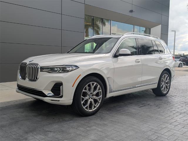 2022 BMW X7