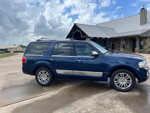 2007 Lincoln Navigator Base