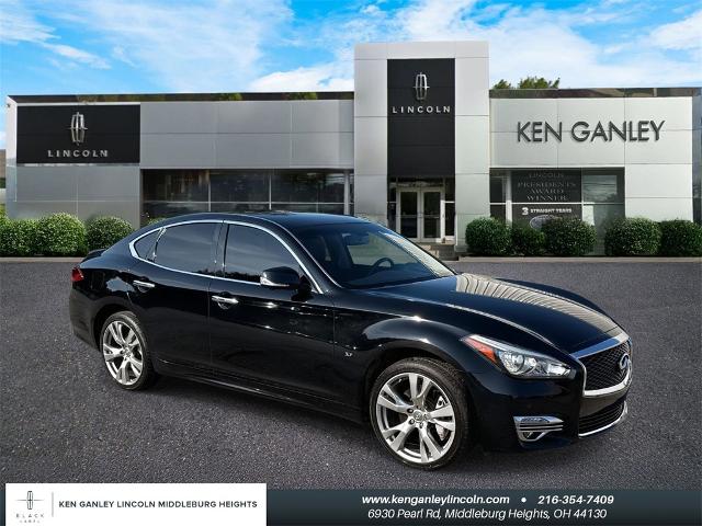 2015 Infiniti Q70