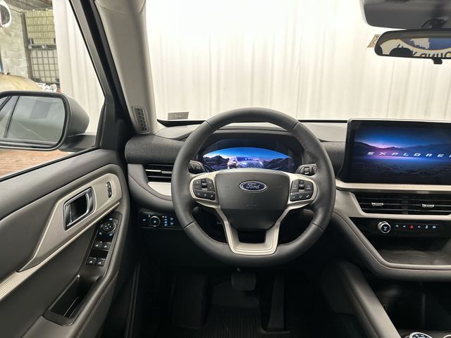 New 2026 Agate Black Metallic Ford Active image 41
