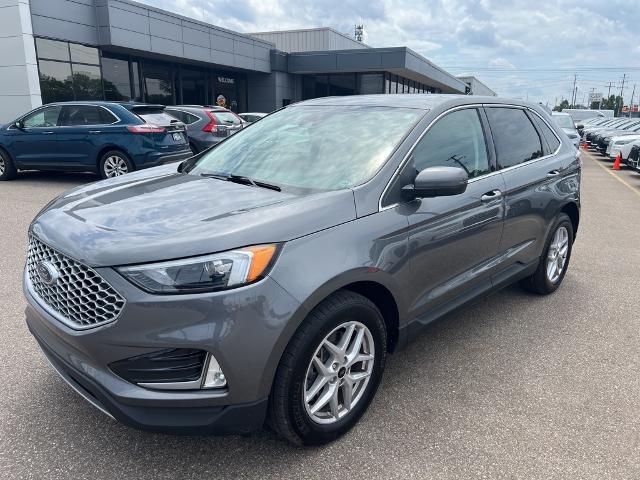 2023 Ford Edge