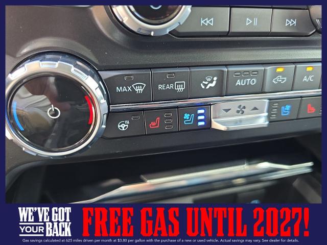 New 2026 Star White Metallic Tri-Coat Ford F-250® Lariat® image 22