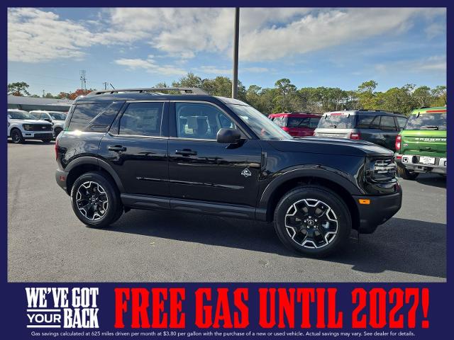 New 2025 Shadow Black Ford Outer Banks® image 2