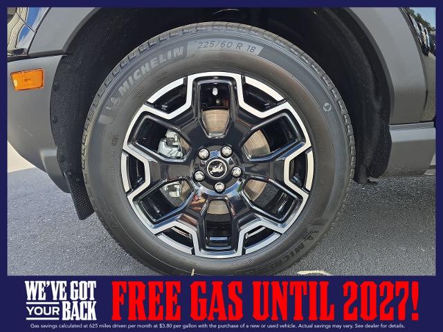 New 2025 Shadow Black Ford Outer Banks® image 31