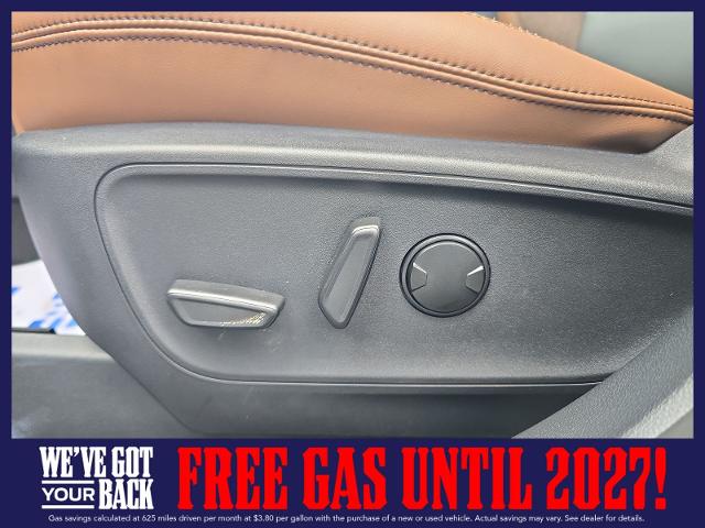 New 2025 Azure Gray Metallic Tri-Coat Ford Outer Banks® image 19