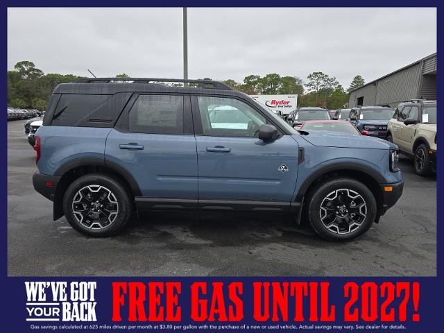 New 2025 Azure Gray Metallic Tri-Coat Ford Outer Banks® image 3