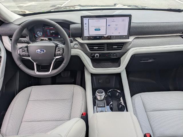 New 2026 Agate Black Metallic Ford Platinum image 57