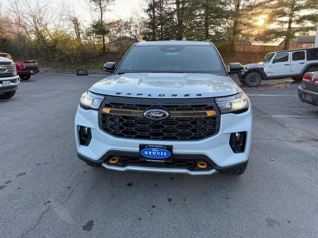 New 2026 Space White Metallic Ford Tremor® image 28