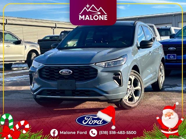 2023 Ford Escape ST-Line's photo