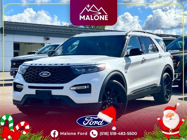 2023 Ford Explorer ST-LINE's photo