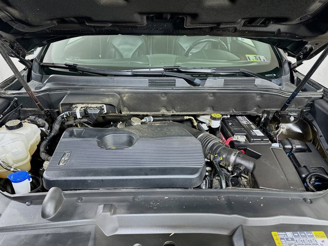 Vehicle Image 32