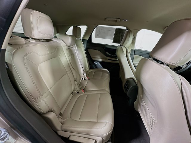 Vehicle Image 26