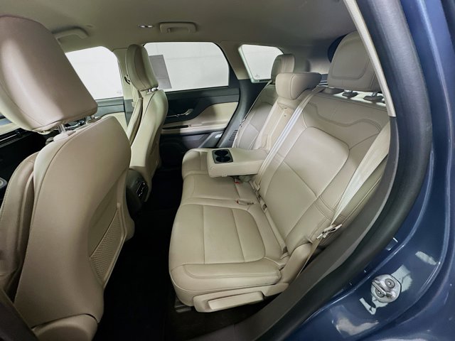 Vehicle Image 24