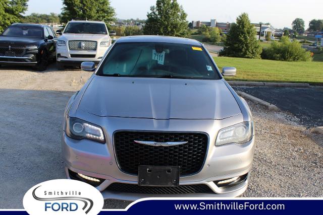 2018 Chrysler 300