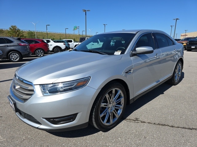 2019 Ford Taurus