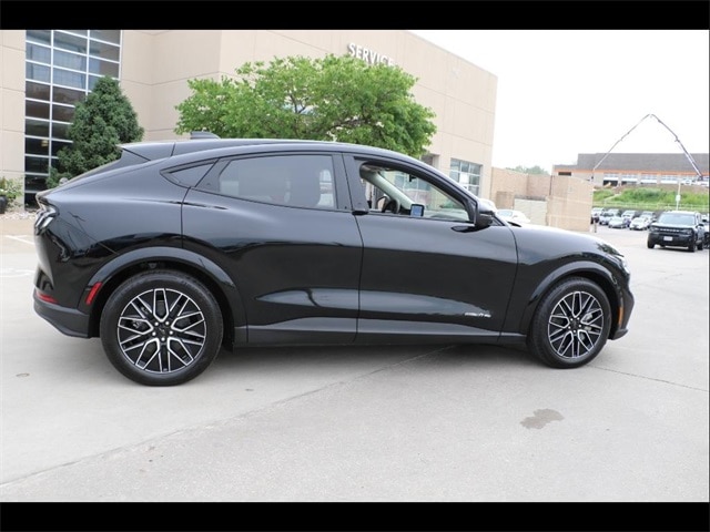 2025 Ford Mustang Mach-E Premium - Photo 6