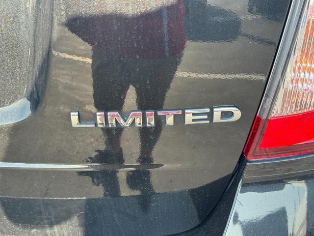 Used 2013  Ford  image 3