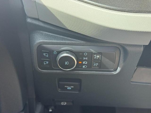 Used 2023 Race Red Ford  image 18