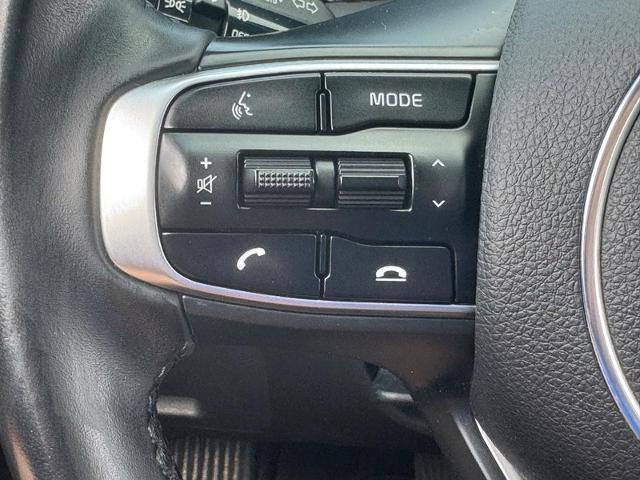 Used 2022 Wolf Gray Kia  image 17