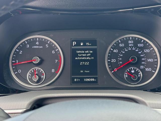 Used 2022 Wolf Gray Kia  image 20