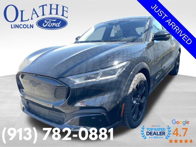 2023 Ford Mustang-Mach-e Premium's photo