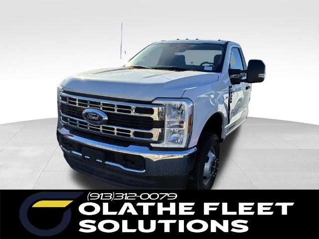 2024 Ford F-350 Chassis Cab XLT