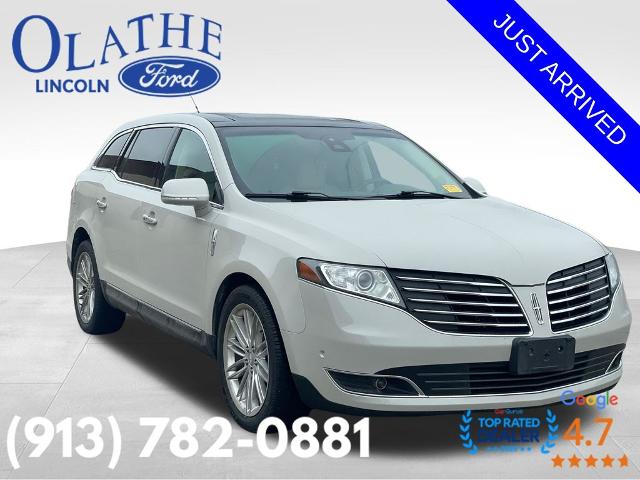 Used 2019 Lincoln MKT Reserve with VIN 2LMHJ5AT3KBL03247 for sale in Kansas City