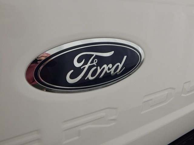 New 2025 Ford Super Duty F-350 DRW LARIAT New 2025 Ford Super Duty F-350 DRW LARIAT