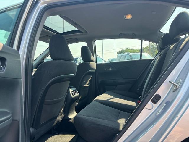 Used 2014 Alabaster Silver Metallic Honda  image 10