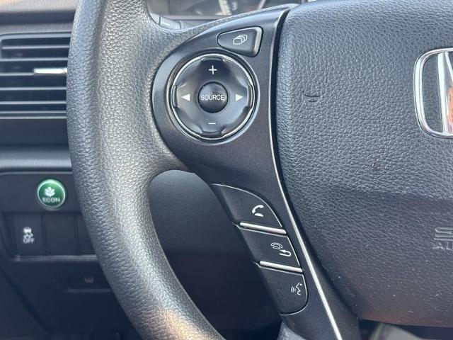Used 2014 Alabaster Silver Metallic Honda  image 18