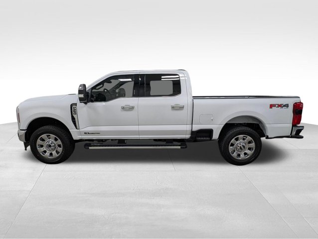 New 2026 Oxford White Ford F-250® Lariat® image 39