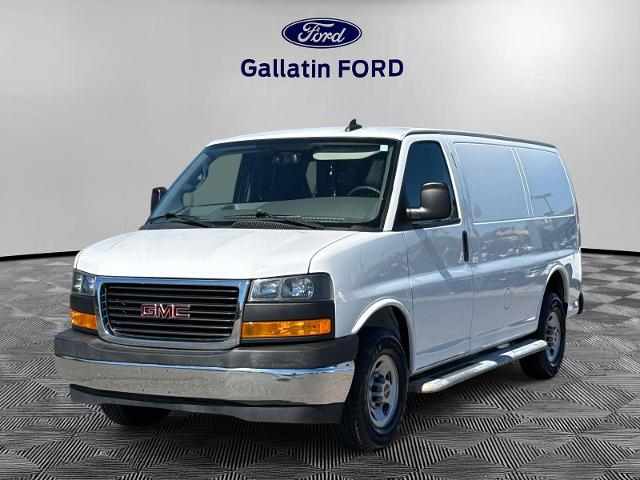 2022 GMC Savana Cargo Work Van's photo