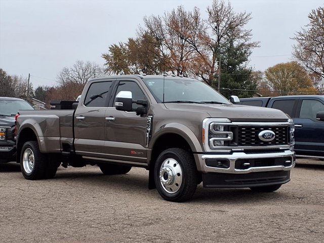 2023 Ford Super Duty F-450 Drw