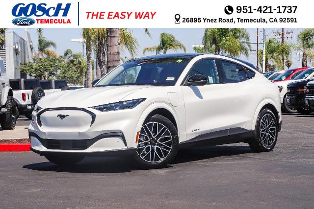 New 2026 Star White Metallic Tri-coat Ford Premium image 31