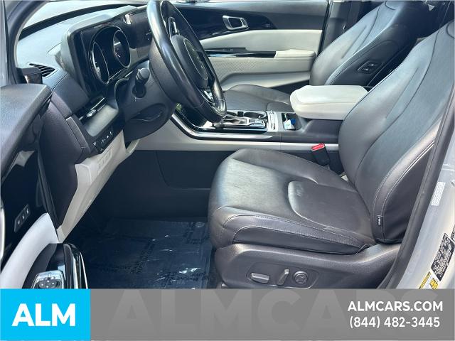 Used 2022 Ceramic Silver Kia  image 10