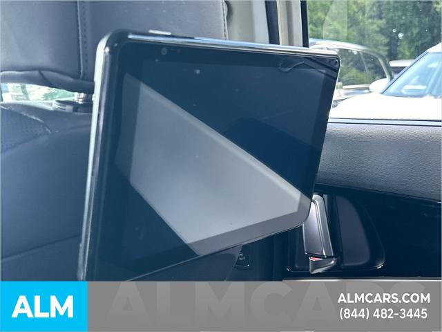 Used 2022 Ceramic Silver Kia  image 28