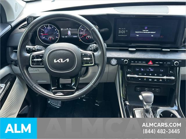 Used 2022 Ceramic Silver Kia  image 29