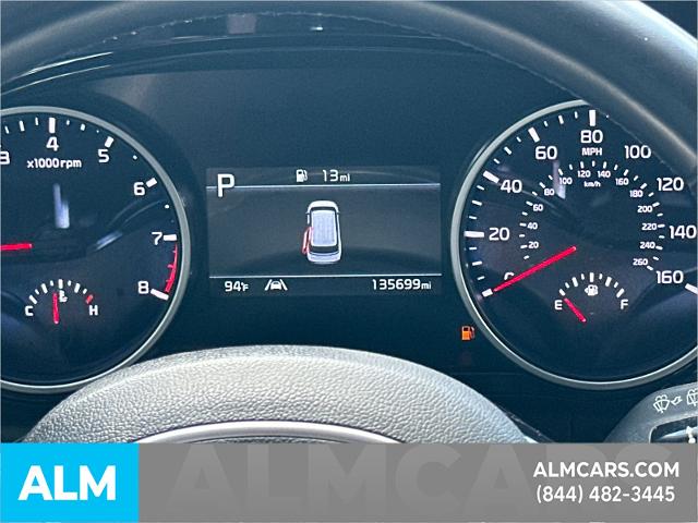 Used 2022 Ceramic Silver Kia  image 33