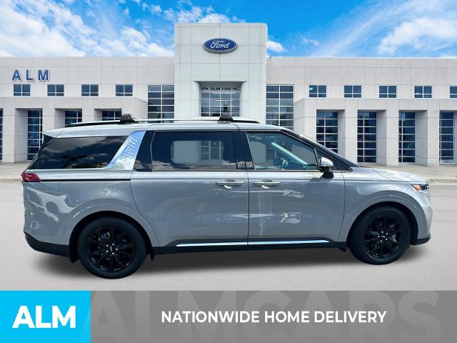 Used 2022 Ceramic Silver Kia  image 4
