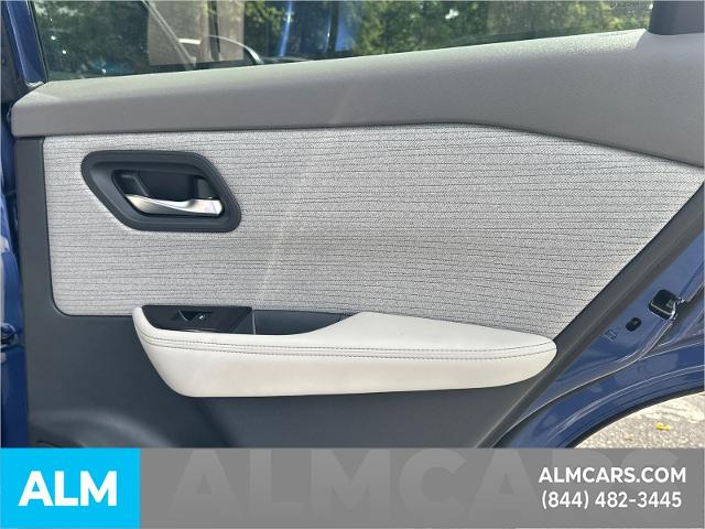Used 2023 Caspian Blue Nissan  image 18