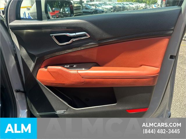 Used 2023 Wolf Gray Kia  image 16